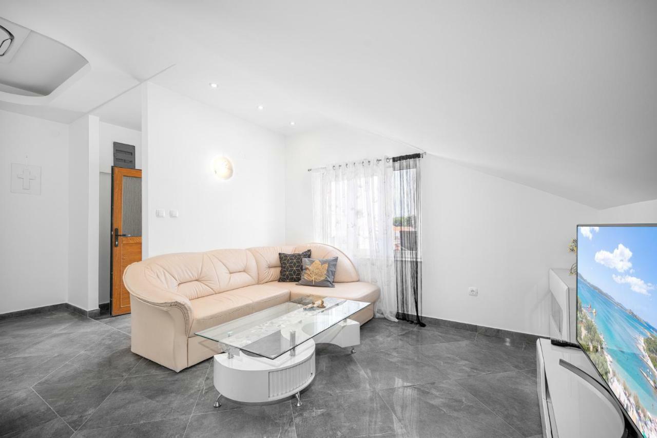 Apartments Lipic 보디체 외부 사진